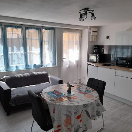 F2 Rdc Promo Cour Courseulles Sur Mer Exterior photo